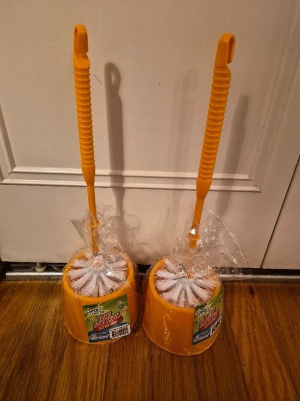 NEW-- Toilet Brushes w/ Holders